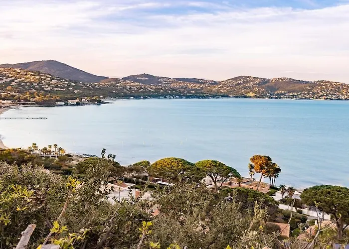 Villa Superb Villa, Incredible Sea View Heated Swim Pool Sainte-Maxime