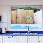 Superb Villa, Incredible Sea View Heated Swim Pool Willa Sainte-Maxime
