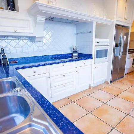 Villa Superb Villa, Incredible Sea View Heated Swim Pool *