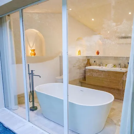 Superb Villa, Incredible Sea View Heated Swim Pool Villa *