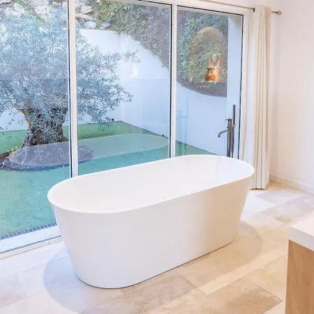 Villa Superb Villa, Incredible Sea View Heated Swim Pool