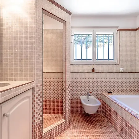 Superb Villa, Incredible Sea View Heated Swim Pool *