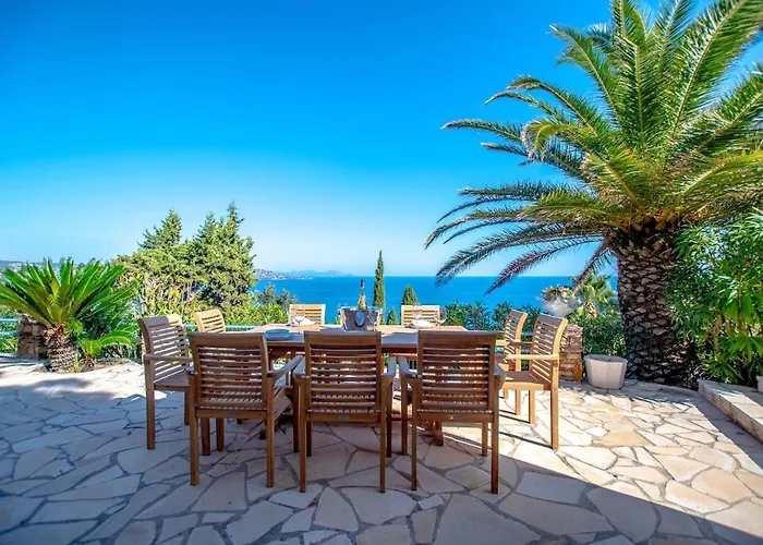 Superb Villa, Incredible Sea View Heated Swim Pool Вілла *