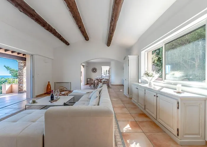 Superb Villa, Incredible Sea View Heated Swim Pool *