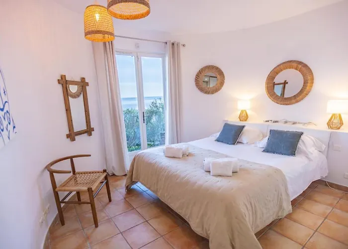 Superb Villa, Incredible Sea View Heated Swim Pool Вілла