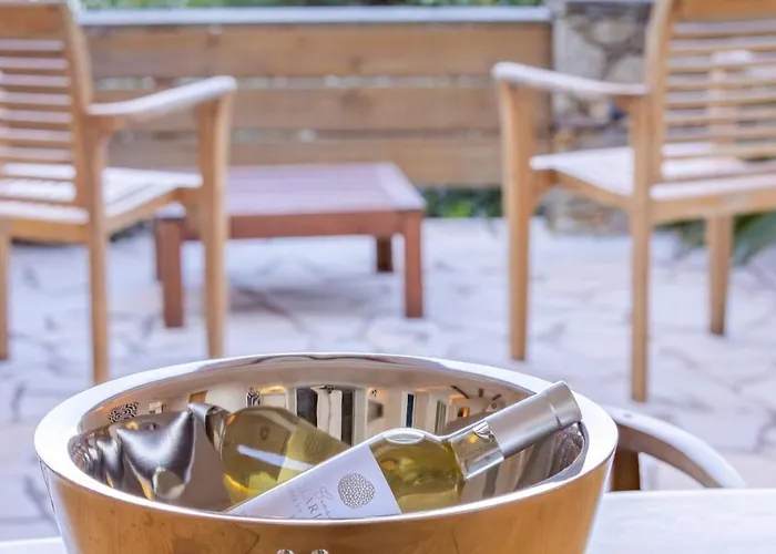 Вілла Superb Villa, Incredible Sea View Heated Swim Pool *