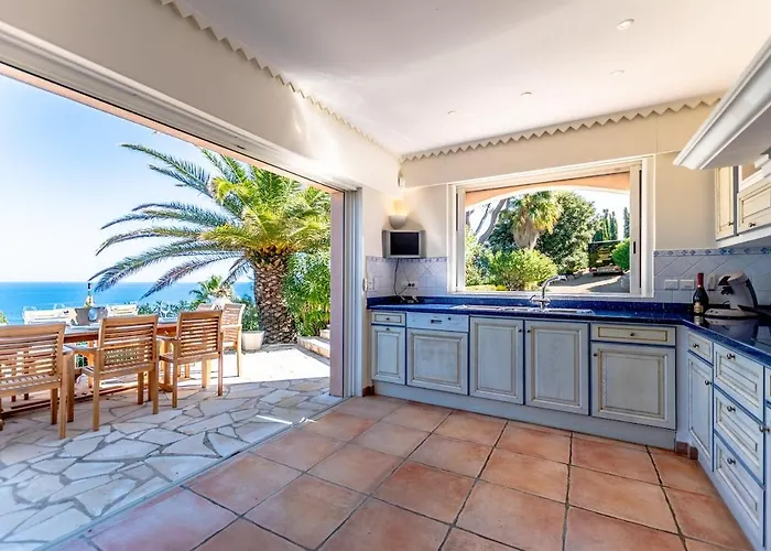 Superb Villa, Incredible Sea View Heated Swim Pool Sainte-Maxime