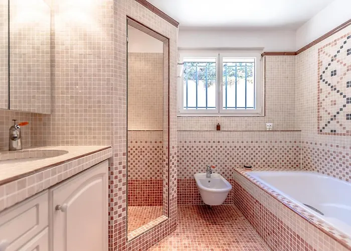 Superb Villa, Incredible Sea View Heated Swim Pool *