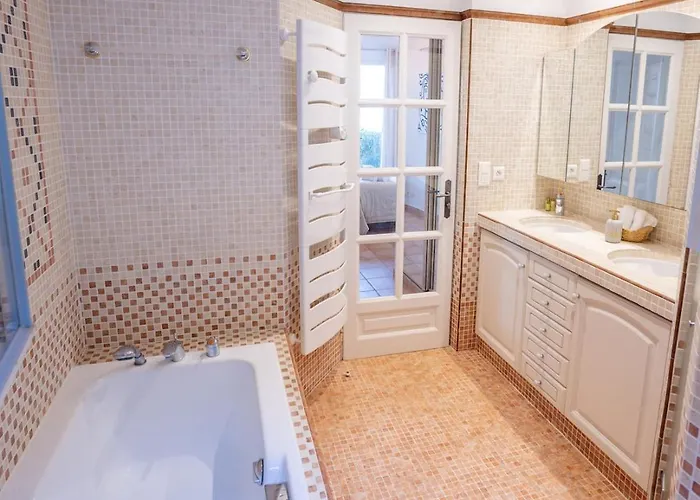 Superb Villa, Incredible Sea View Heated Swim Pool